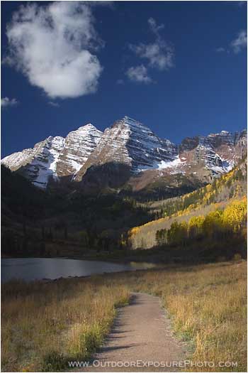 Royalty Free Stock Photo: Path around Maroon Lake