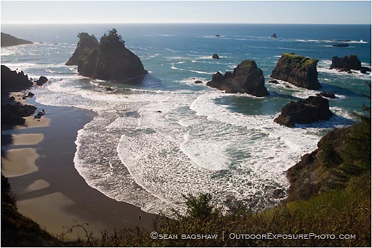 Royalty Free Stock Photo: Rocky Shoreline 2