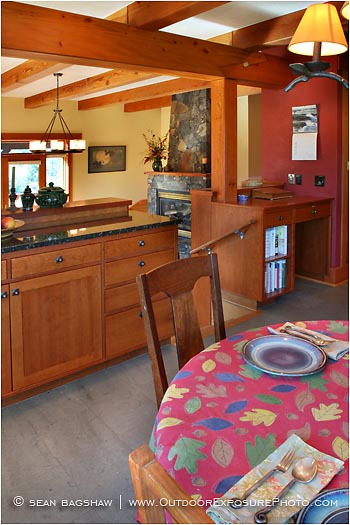 Royalty Free Stock Photo: Dining Room 1