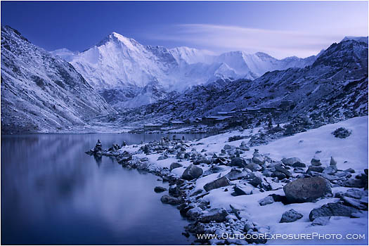 Early Light On Cho Oyu And The Third Gokyo Lake Stock Image, Dudh Pokhari, Nepal Early Light On Cho Oyu And The Third Gokyo Lake Stock Image, Dudh Pokhari, Nepal